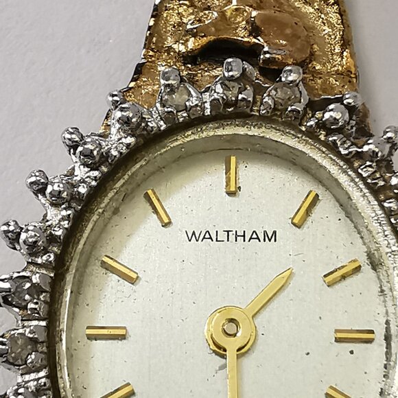 Vtg Waltham Ladies 15mm Watch Gold Nugget Style Band w Diamonds- RUNS - Picture 5 of 15